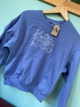 Load image into Gallery viewer, PRE-LOVED ‘dog club’ cropped sweatshirt