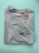 Load image into Gallery viewer, Adventure Collie Dogs T-Shirt GREY