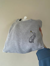 Load image into Gallery viewer, Sighthound Bee Sweatshirt - GREY / M