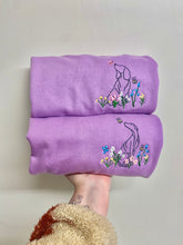 Load image into Gallery viewer, OUTLINE STYLE - Wildflower Dogs Sweatshirt - Embroidered sweater for dog lovers