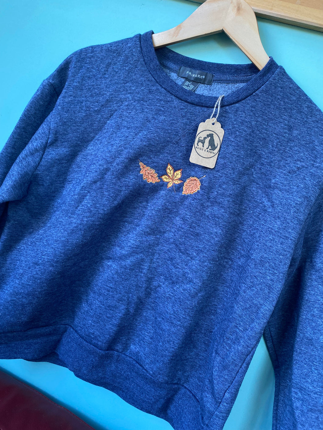 PRE-LOVED  blue autumn leaves sweatshirt