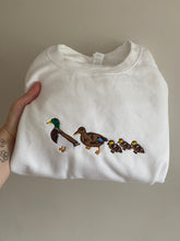 Load image into Gallery viewer, IMPERFECT Duck Sweatshirt - white/ 2XL
