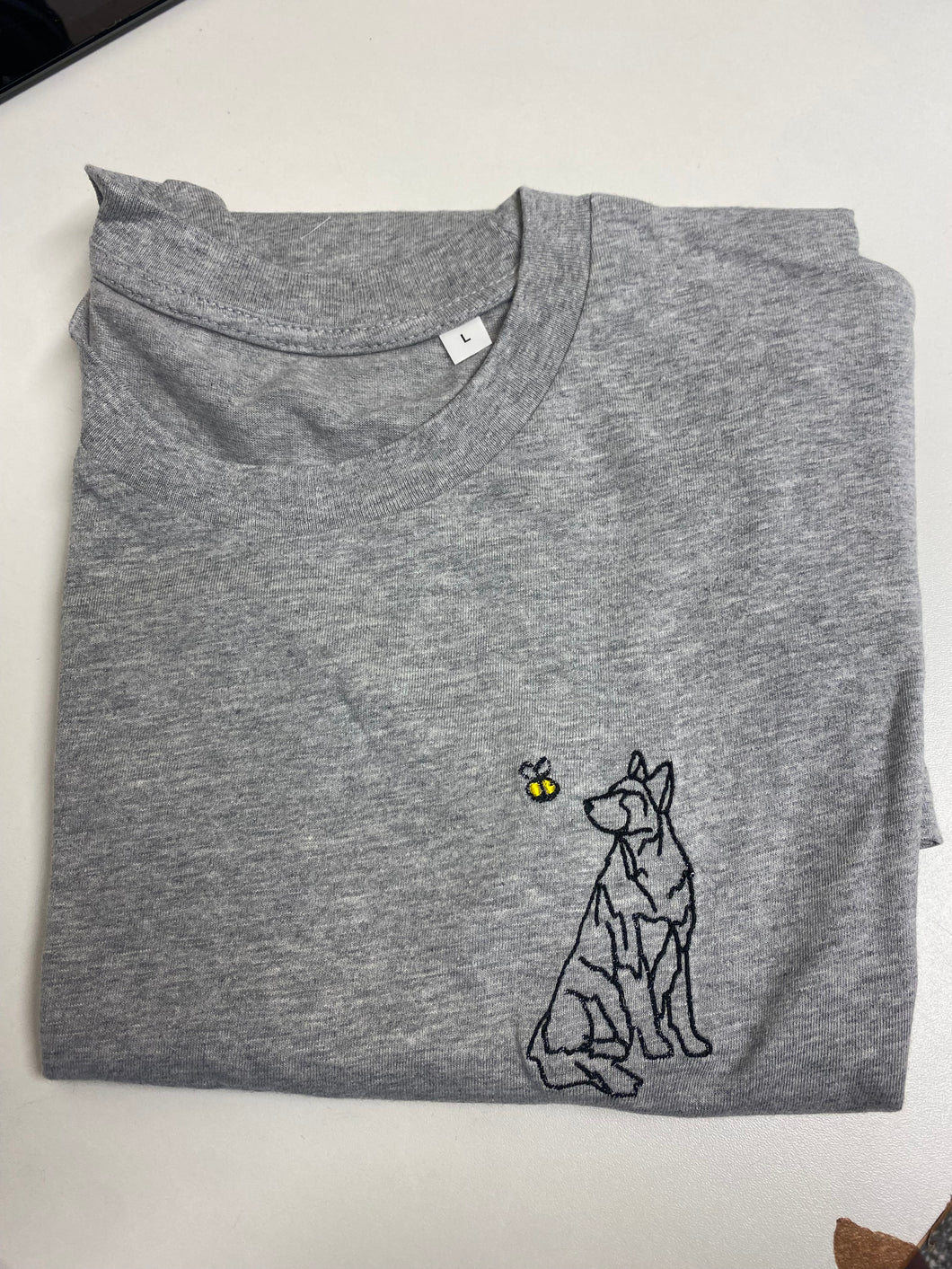 IMPERFECT- GSD BEE T-Shirt-  grey / L