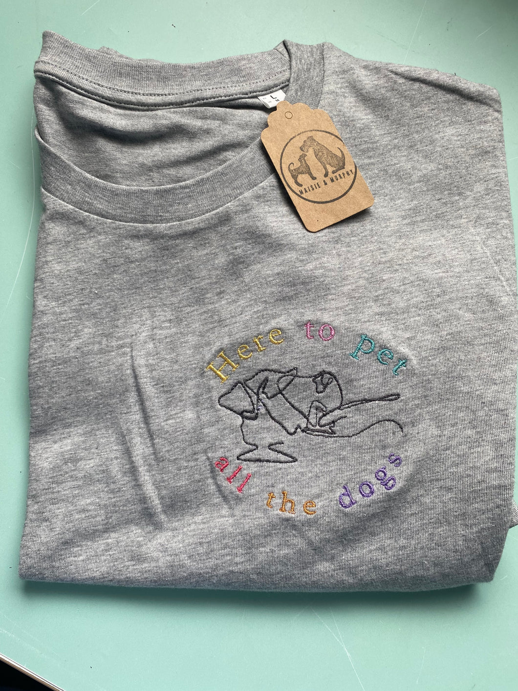 IMPERFECT- Here to Pet All The Dogs  T-shirt -L GREY